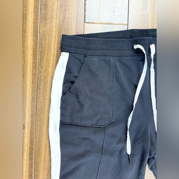 Nanette Lepore size XL Black and White Track pants Sweatpants Plus Size - Picture 3 of 8